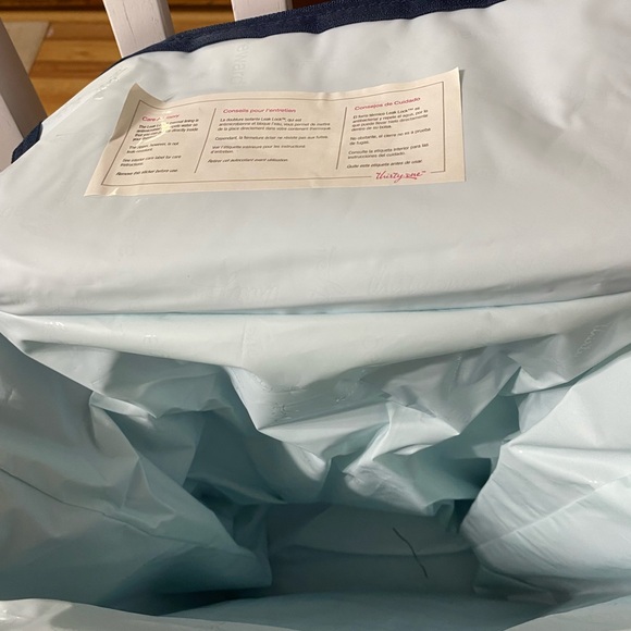 Thirty-One Picnic Thermal Tote Navy Polka Dot - Picture 9 of 9